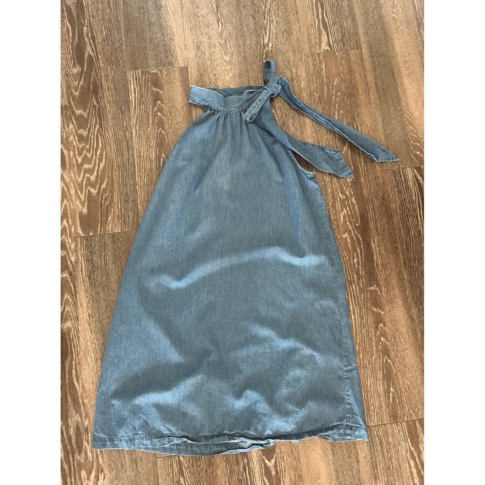 Dress - Picture 1 of 2